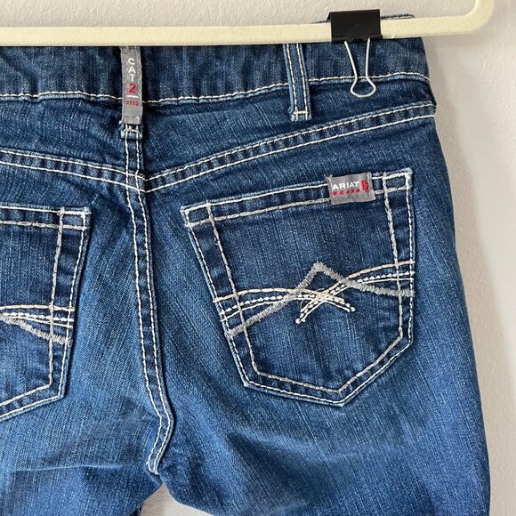 ARIAT - Women's Mid Rise Boot Cut Jeans Size 25 R Dark / Medium Wash - Picture 3 of 4